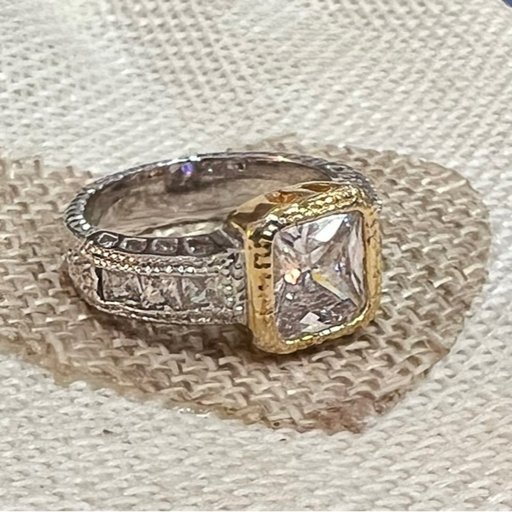 Silver emerald cut CZ W/6 addl’ stones